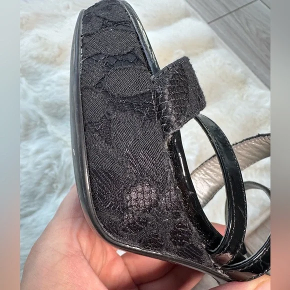 NeroGiardini Platform Heels Lace Sandals - Picture 7 of 10